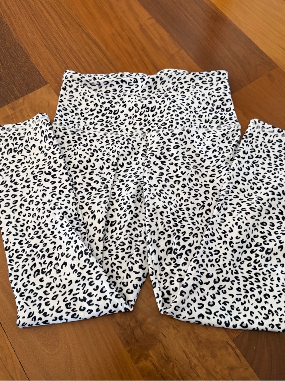 White and Black Leopard Print Leggings